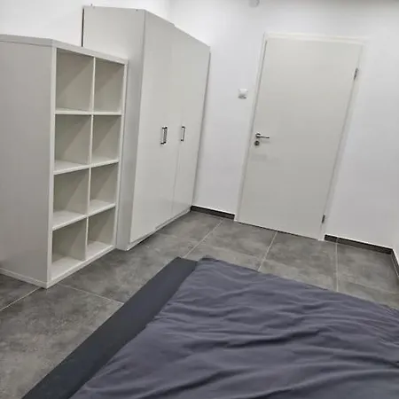 3 Zimmer In - Messe Duesseldorf 아파트